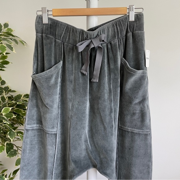 NEW Free People In The Slick Of It Harem Pants - Picture 4 of 15